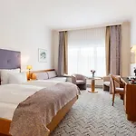 Romantik Schwanefeld & Hotel Meerane