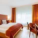 Romantik Schwanefeld & 4*