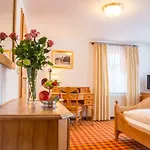 Hotel Romantik Schwanefeld & Meerane