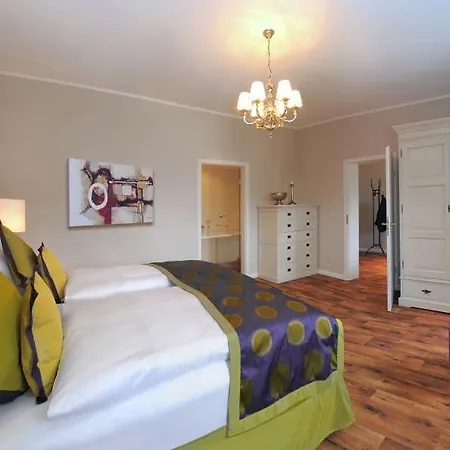 Romantik Schwanefeld & Hotel 4*