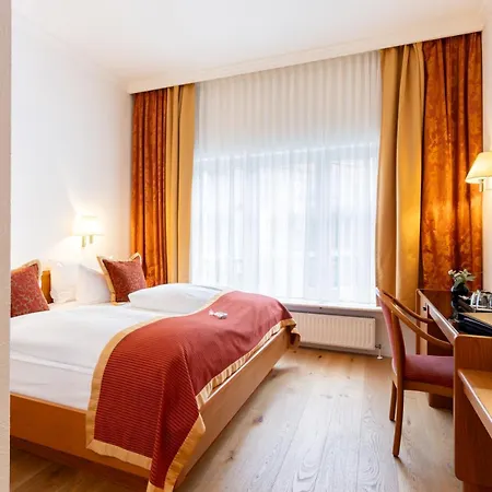 Hotel Romantik Schwanefeld & Meerane
