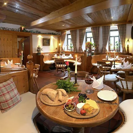 Szálloda Romantik Schwanefeld & 4*