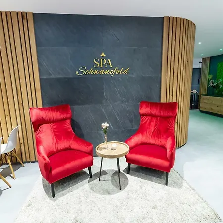 Romantik Schwanefeld & Hotel 4*