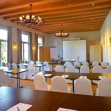 Romantik Schwanefeld & Szálloda Meerane