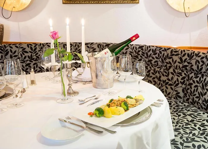 Romantik Schwanefeld & ميرانه