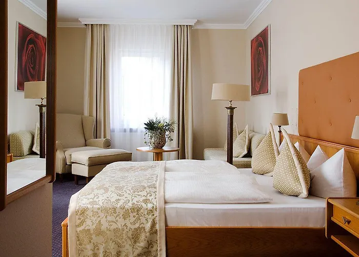 Romantik Schwanefeld & ميرانه