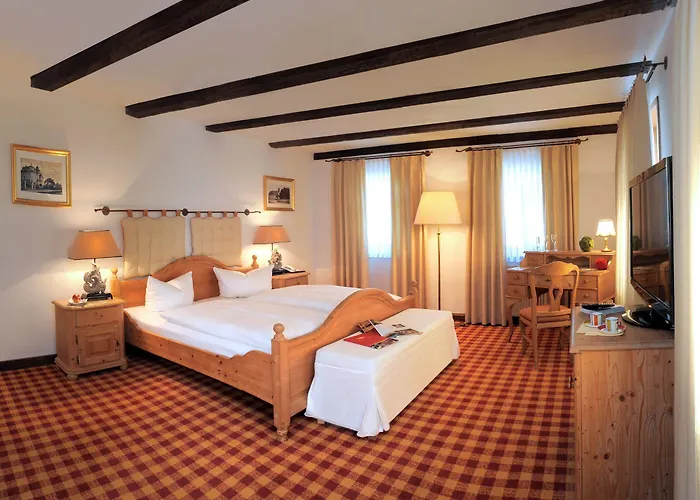 Romantik Schwanefeld & ميرانه