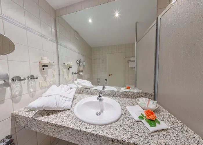 فندق Romantik Schwanefeld &