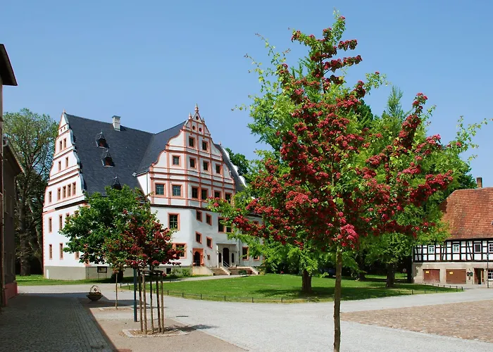 Romantik Schwanefeld & فندق