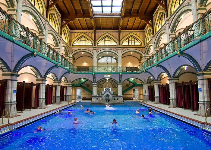 فندق Romantik Schwanefeld & ميرانه