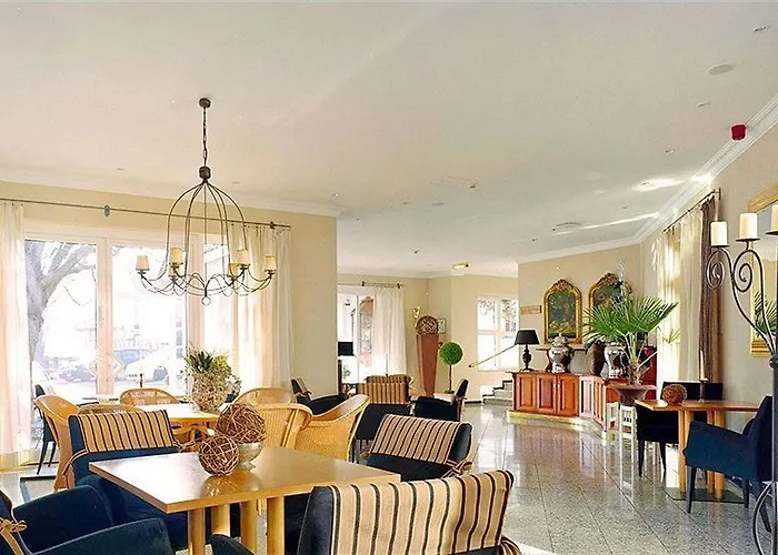 ホテル Romantik Schwanefeld & メラーネ